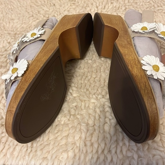 LUCKY BRAND Womens Beige Daisy Juleii Slip On Leather Slingback Sandal 11 M - Picture 4 of 11